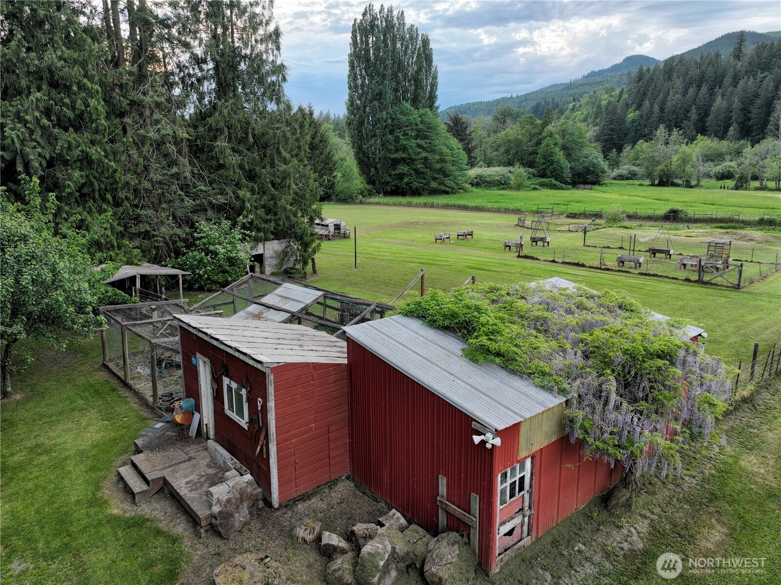 main property photo 23