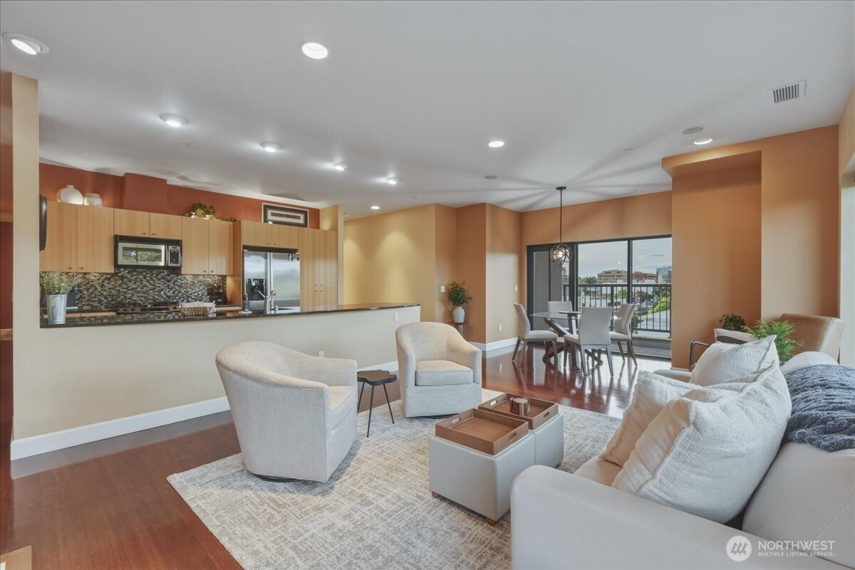 property viewer photo 10