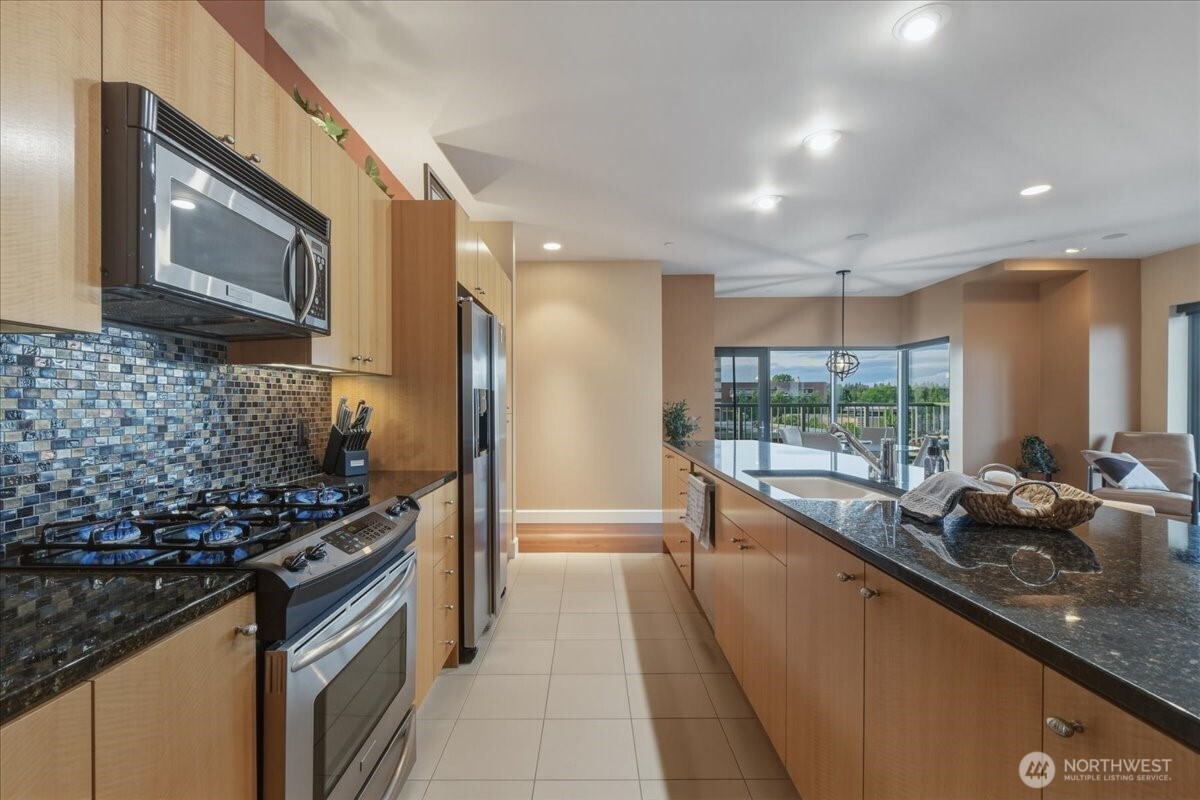 property viewer photo 13
