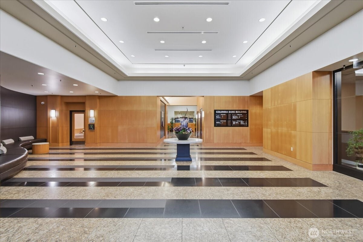 property viewer photo 32