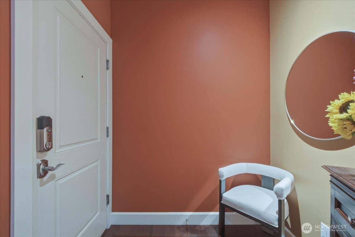 property viewer photo 4