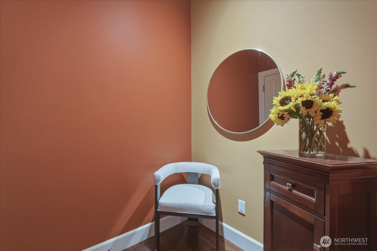 property viewer photo 5