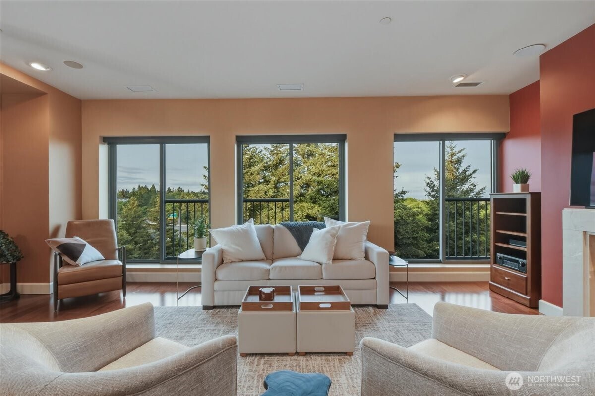 property viewer photo 9