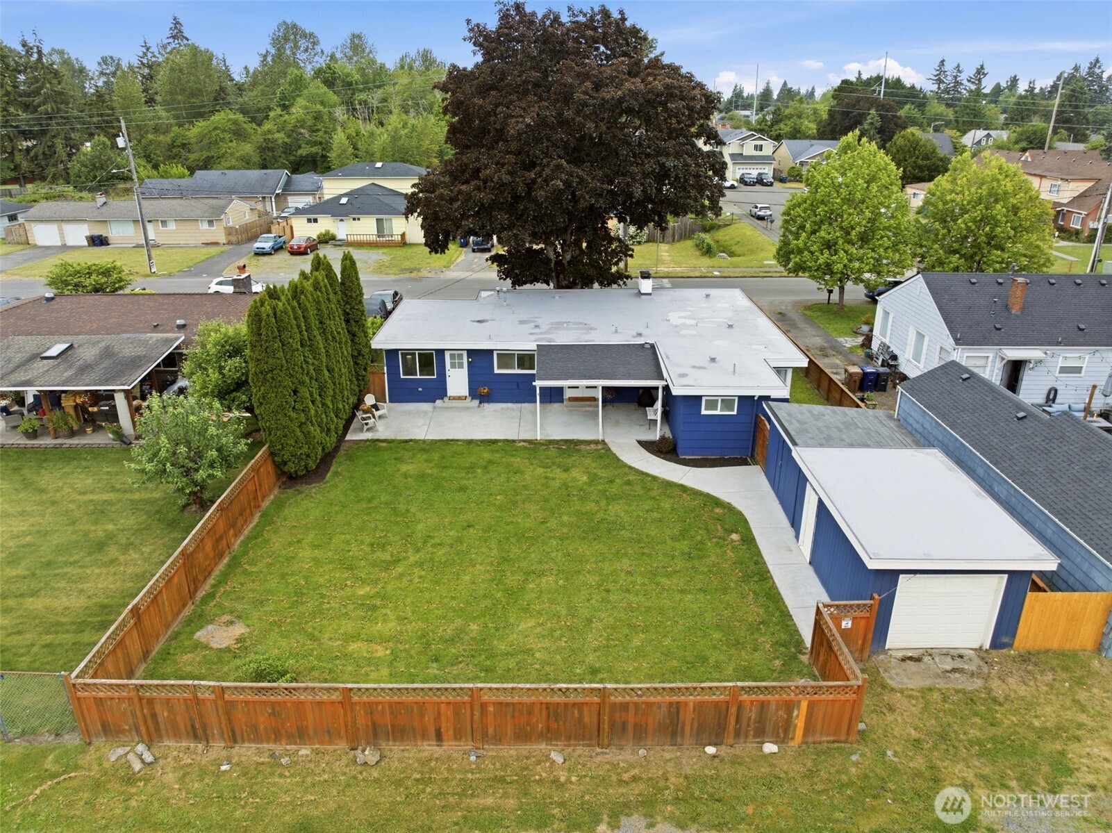 main property photo 30