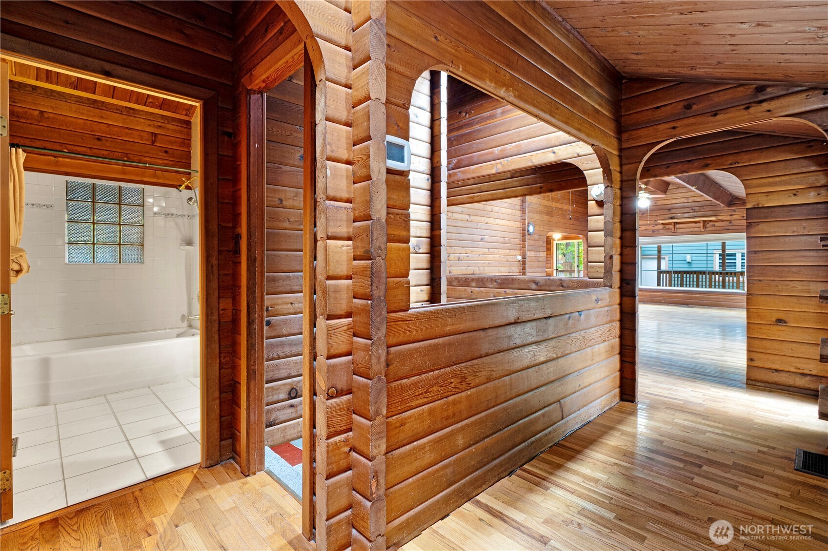 property viewer photo 10