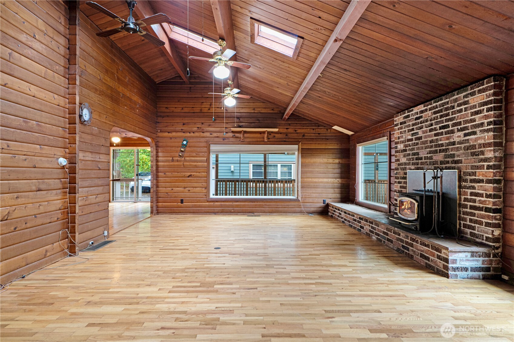 property viewer photo 25