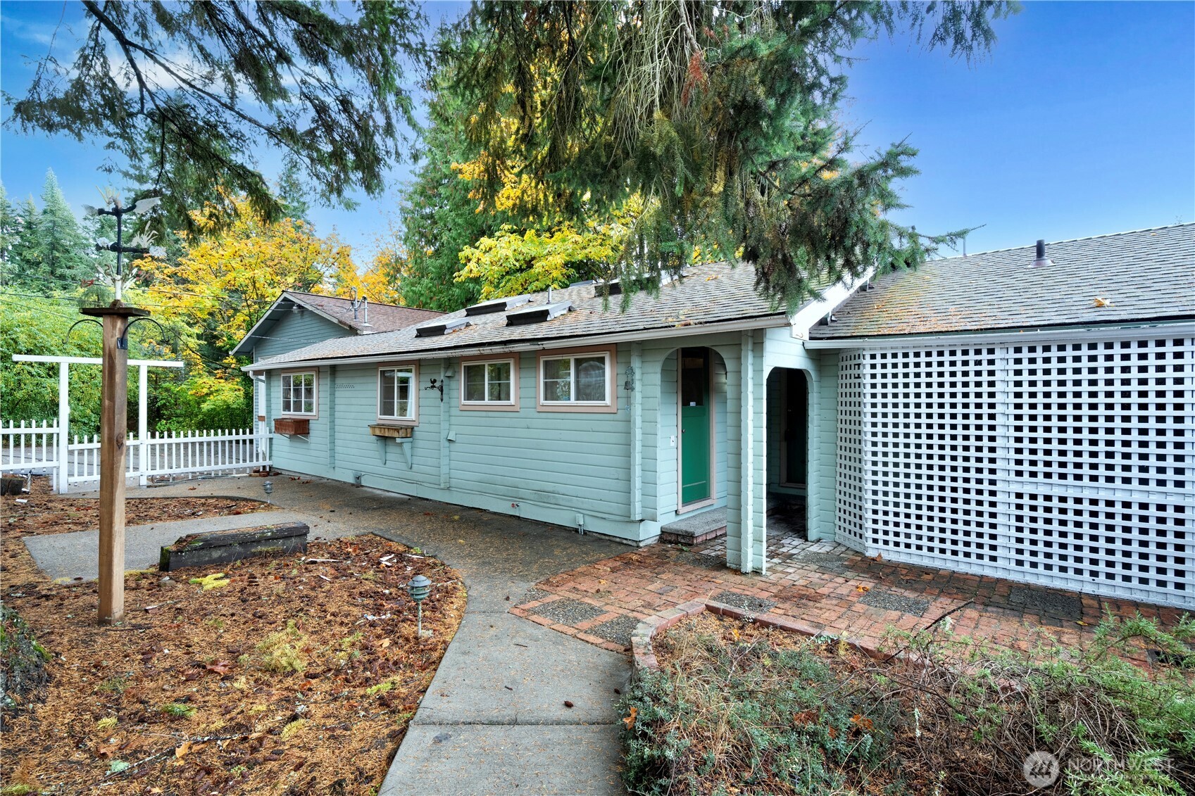 property viewer photo 3