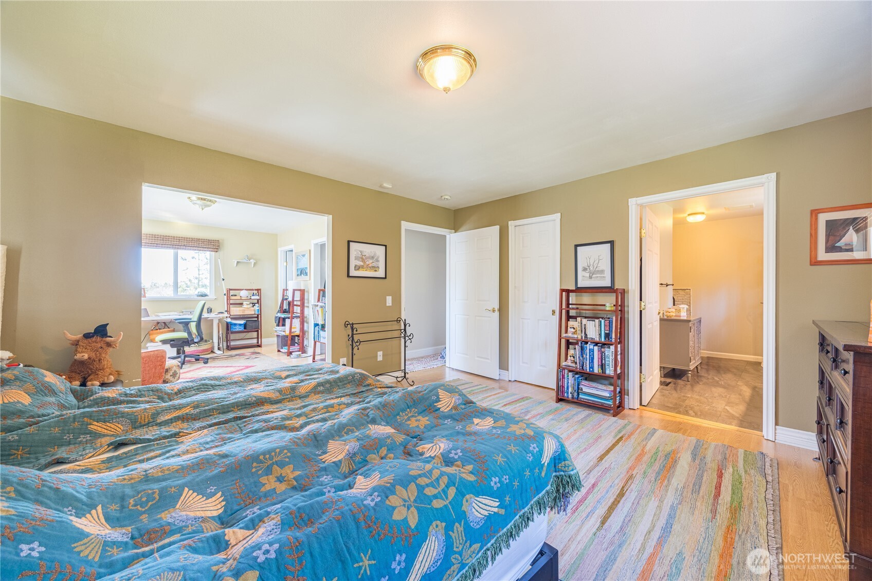 main property photo 12