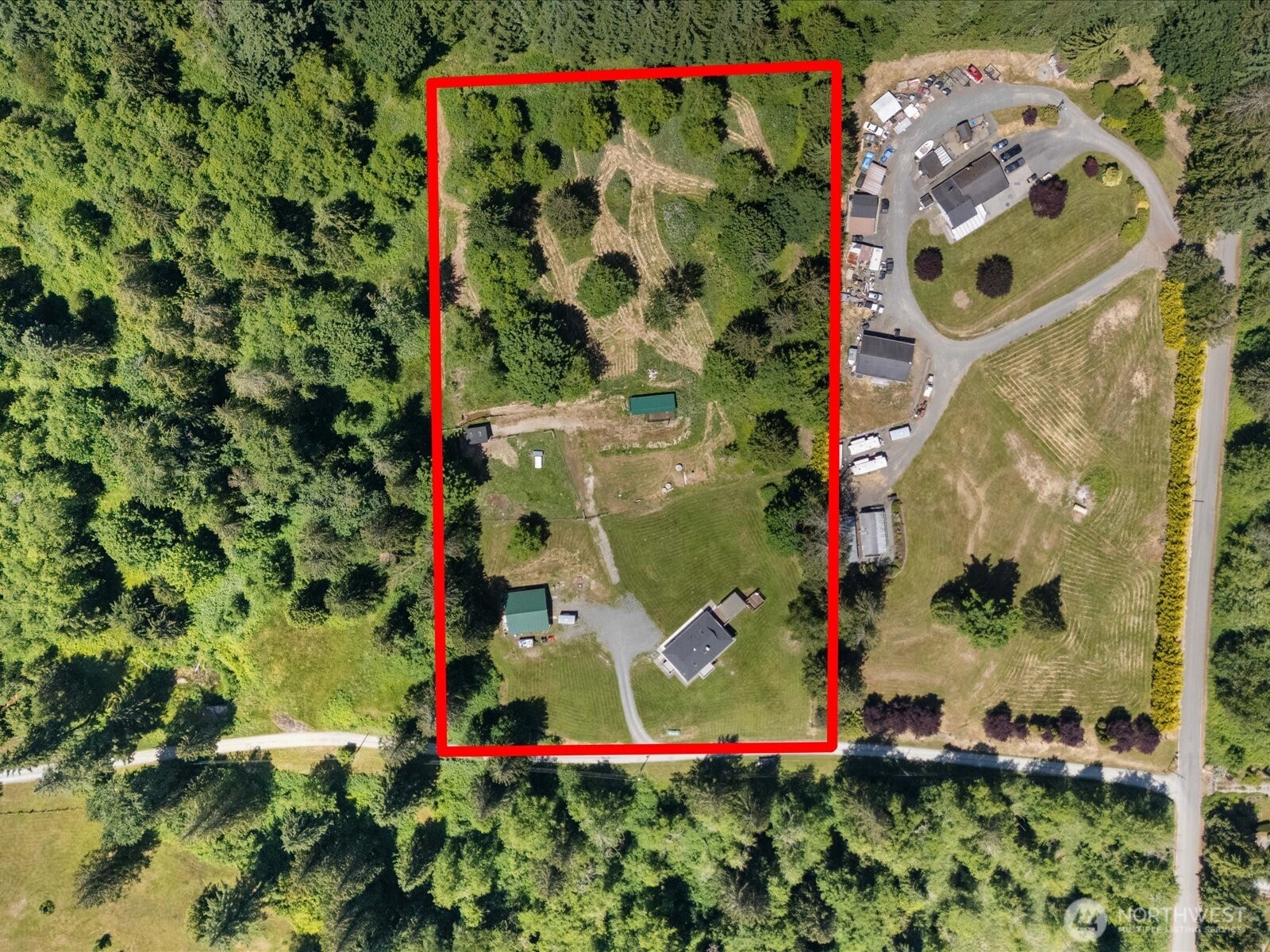 main property photo 35