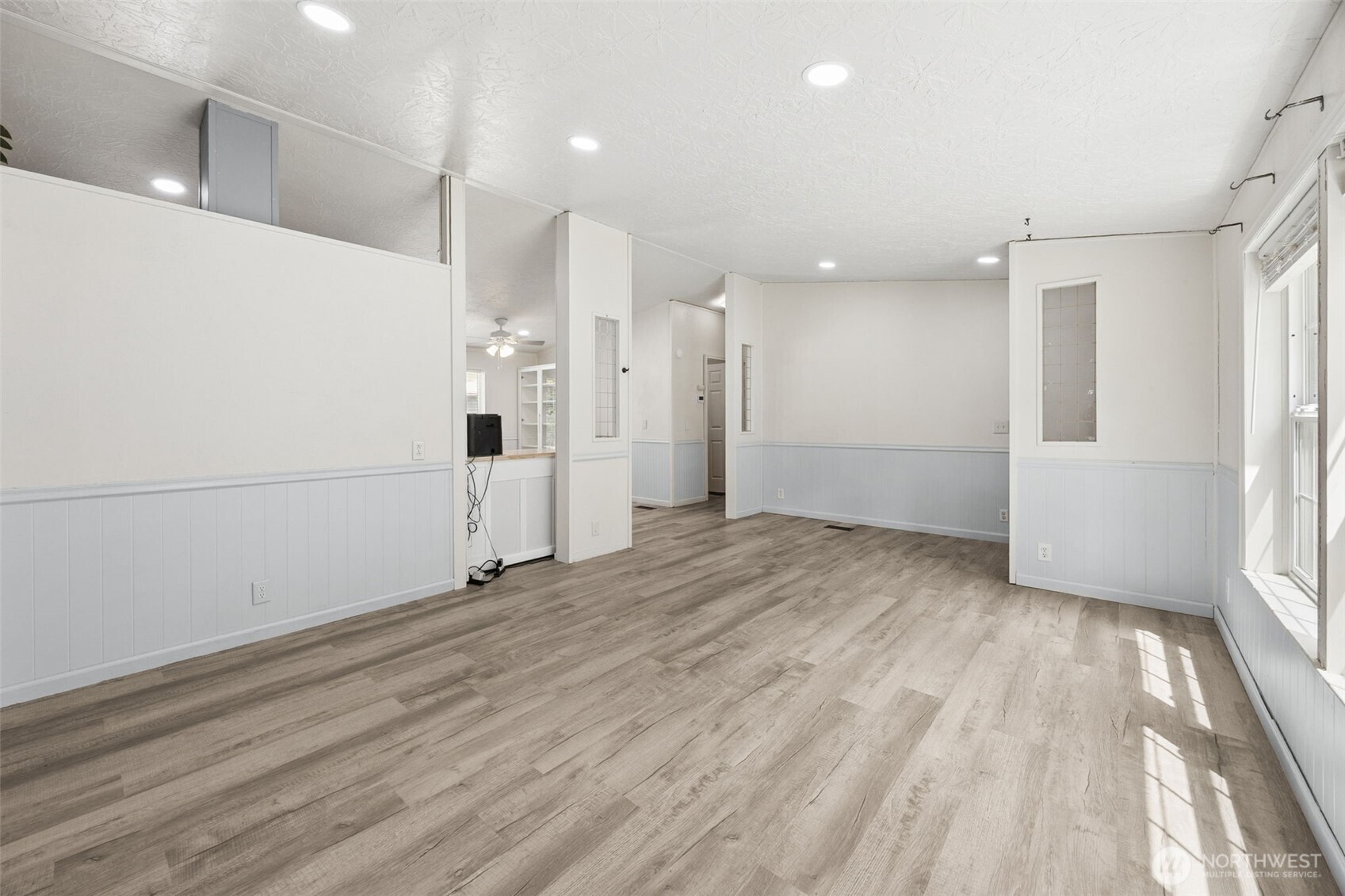property viewer photo 13
