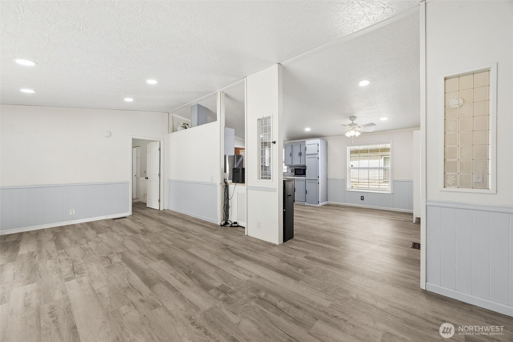 property viewer photo 14