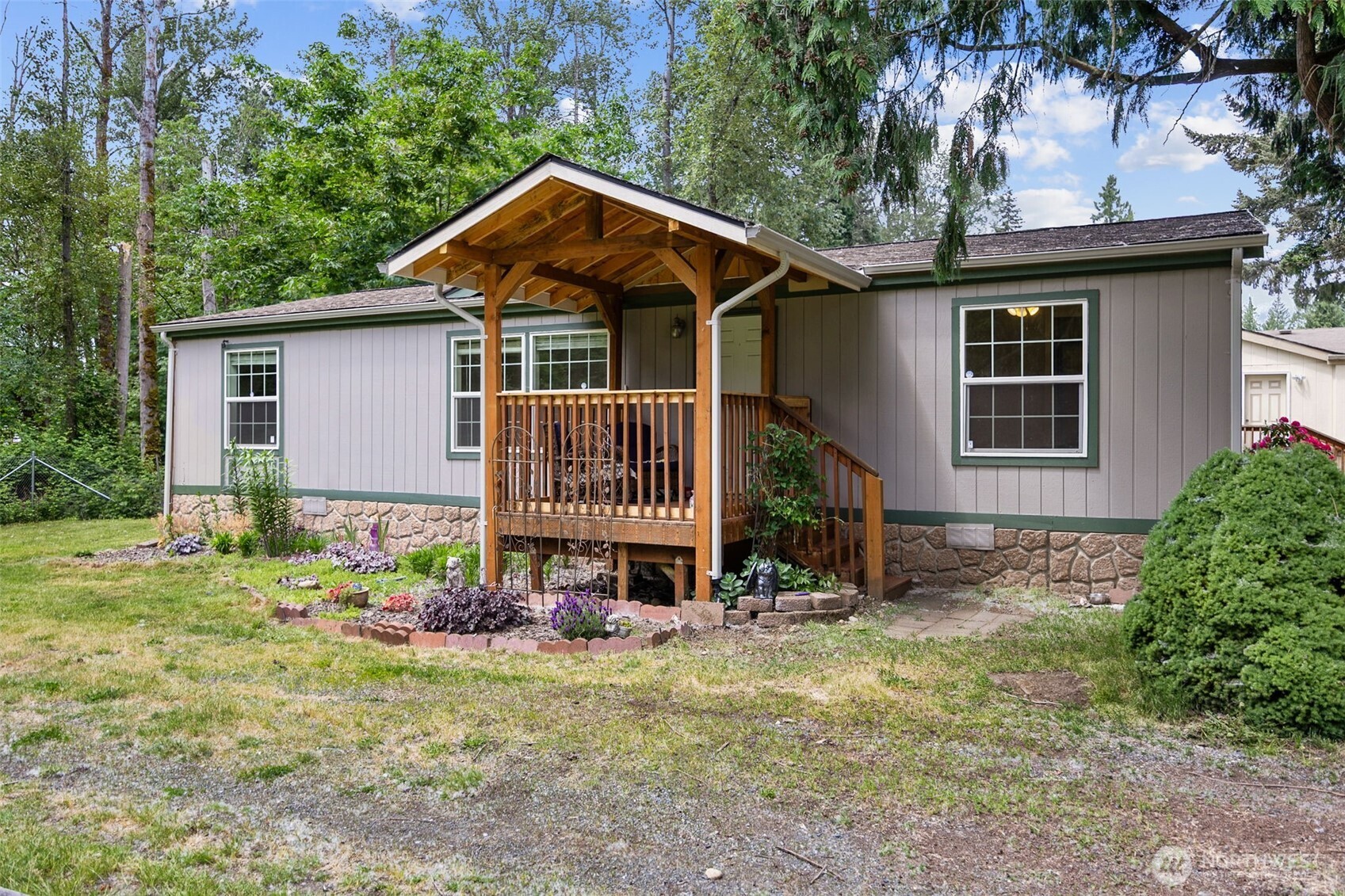 property viewer photo 16