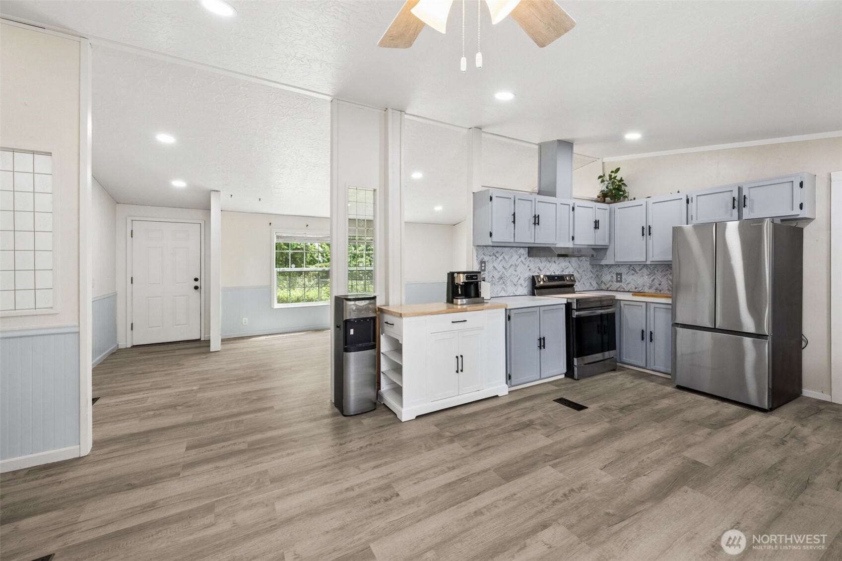 property viewer photo 4