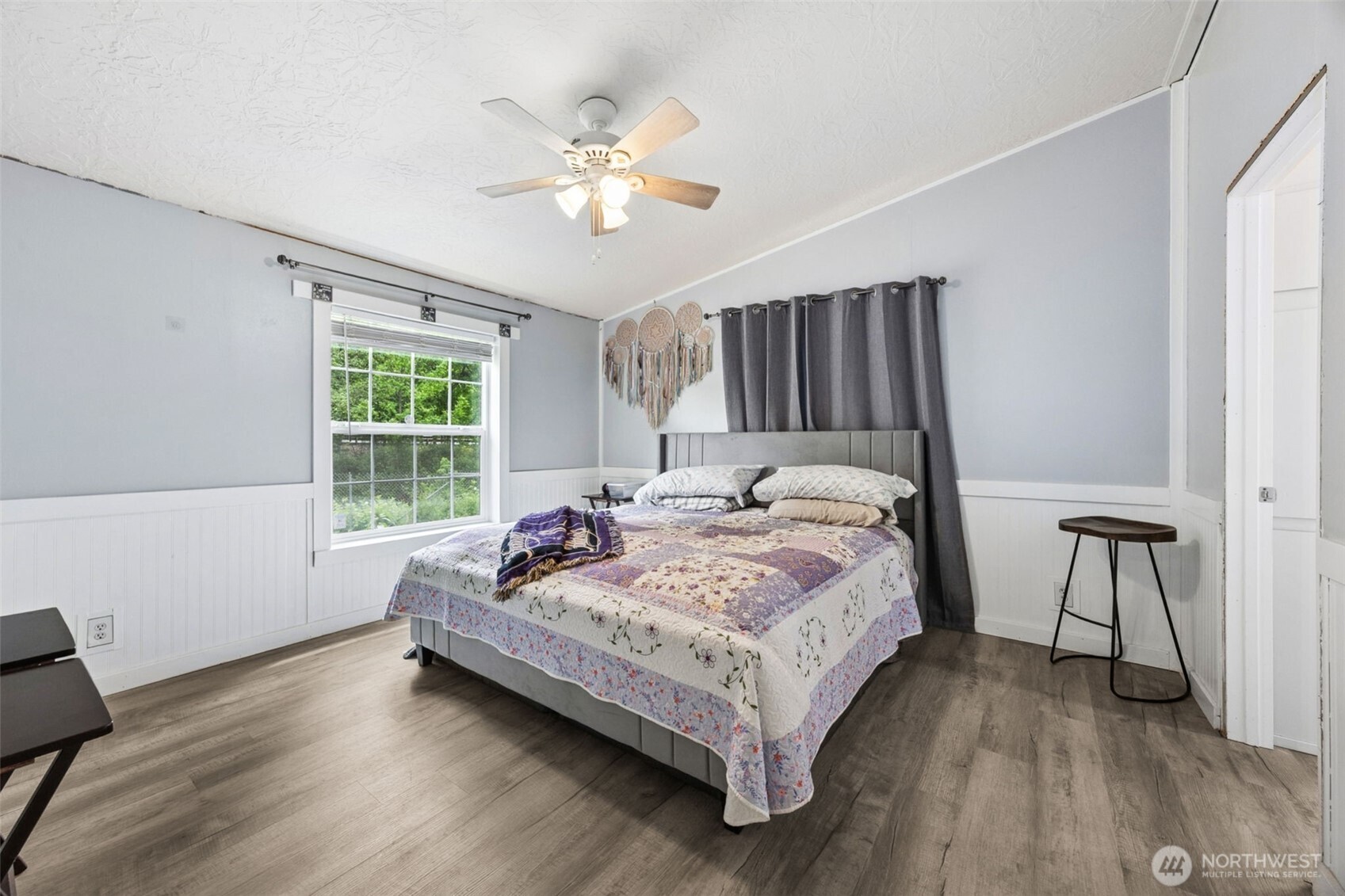 property viewer photo 8