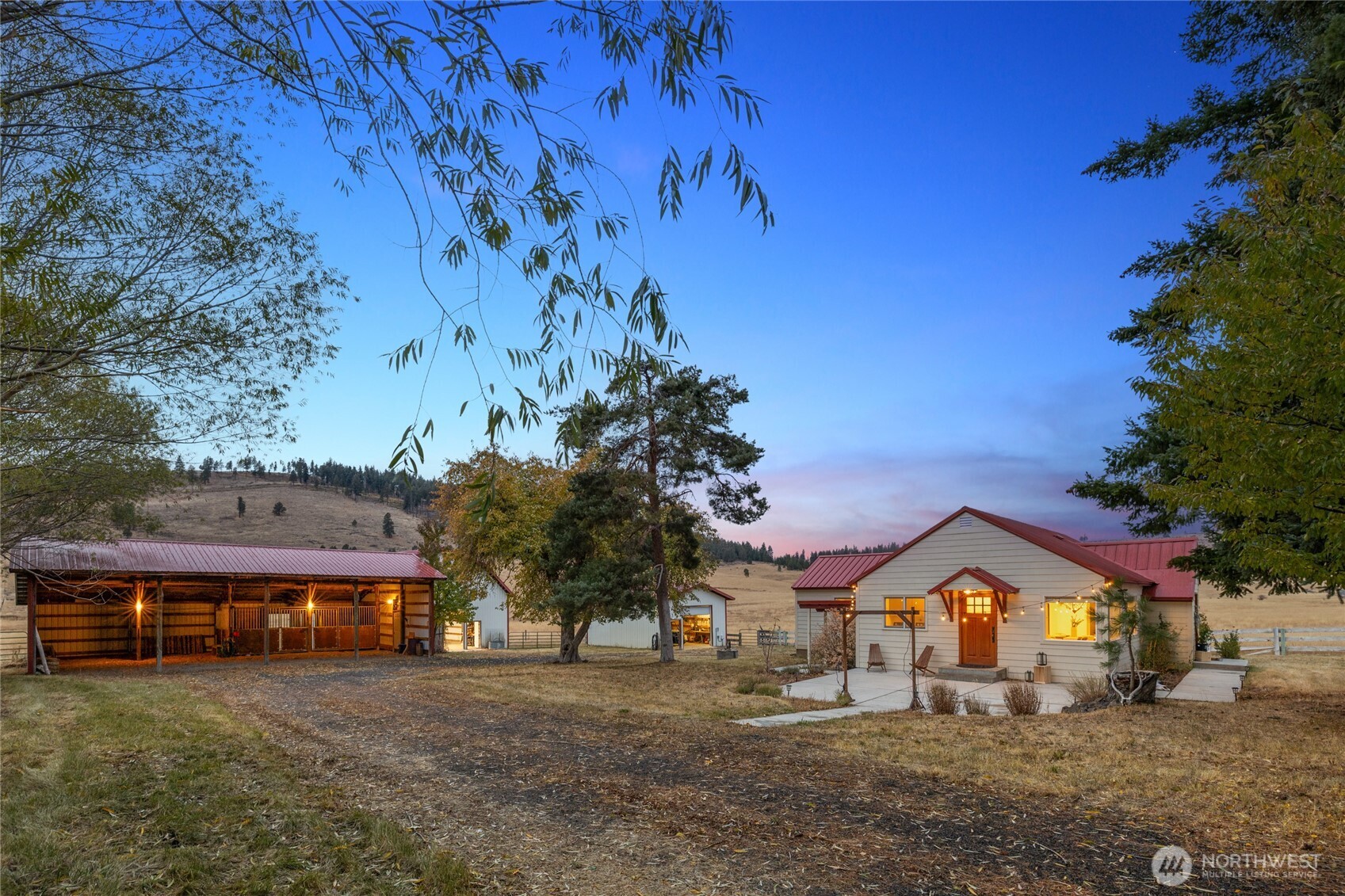 main property photo 22