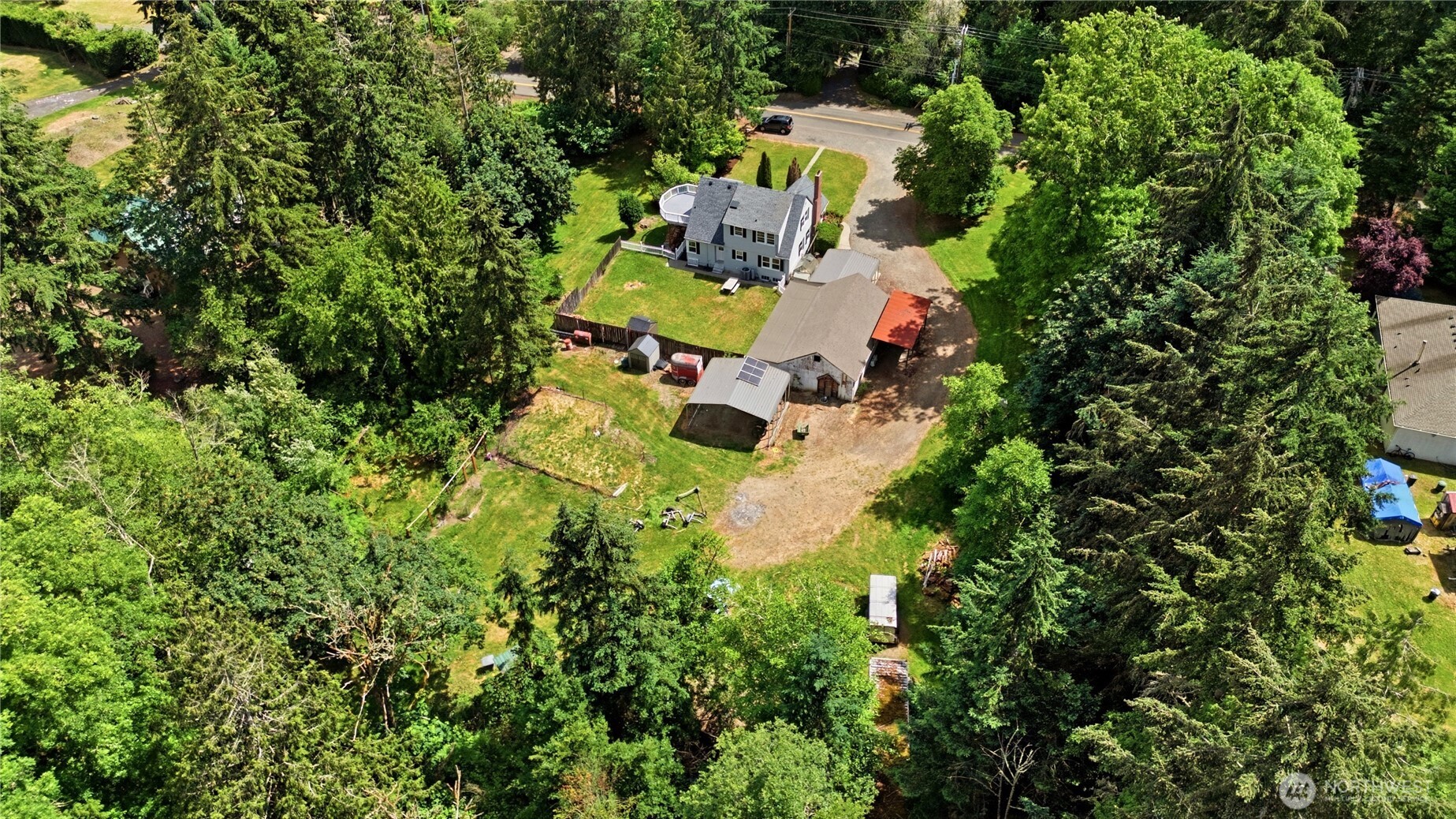 main property photo 29