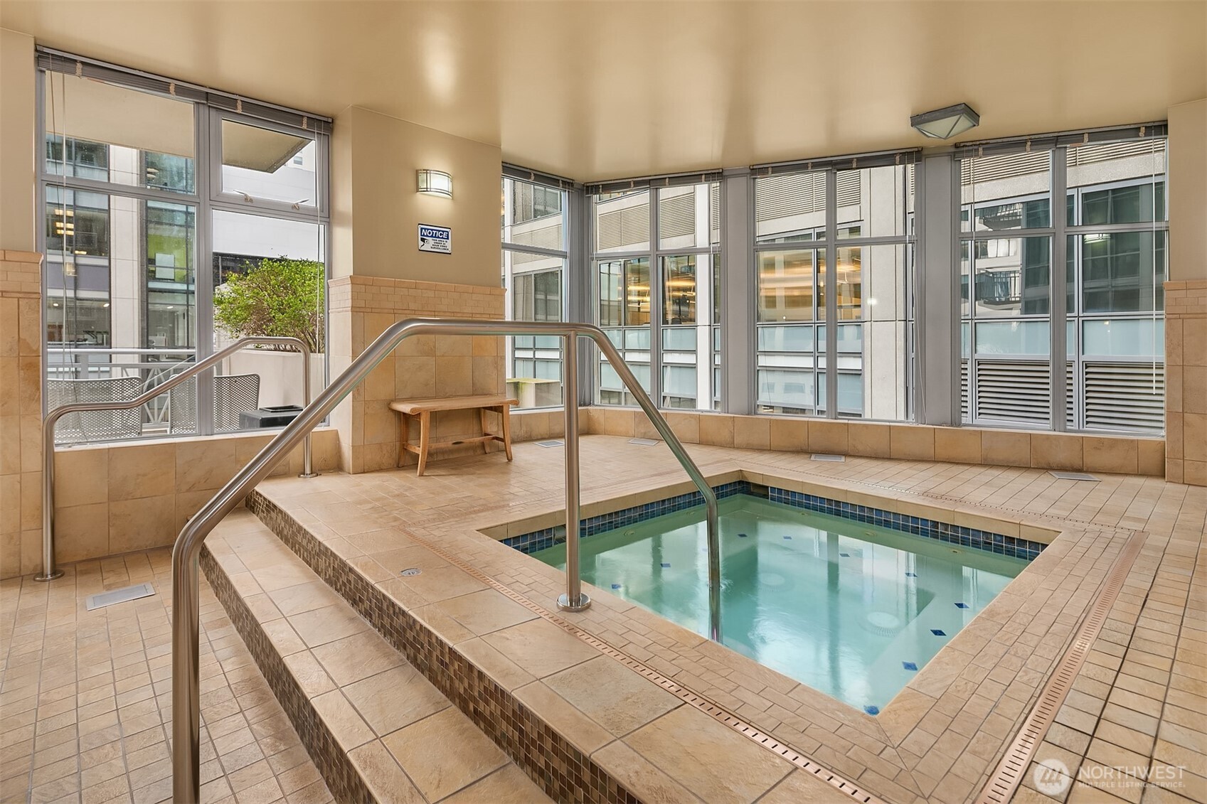 property viewer photo 20