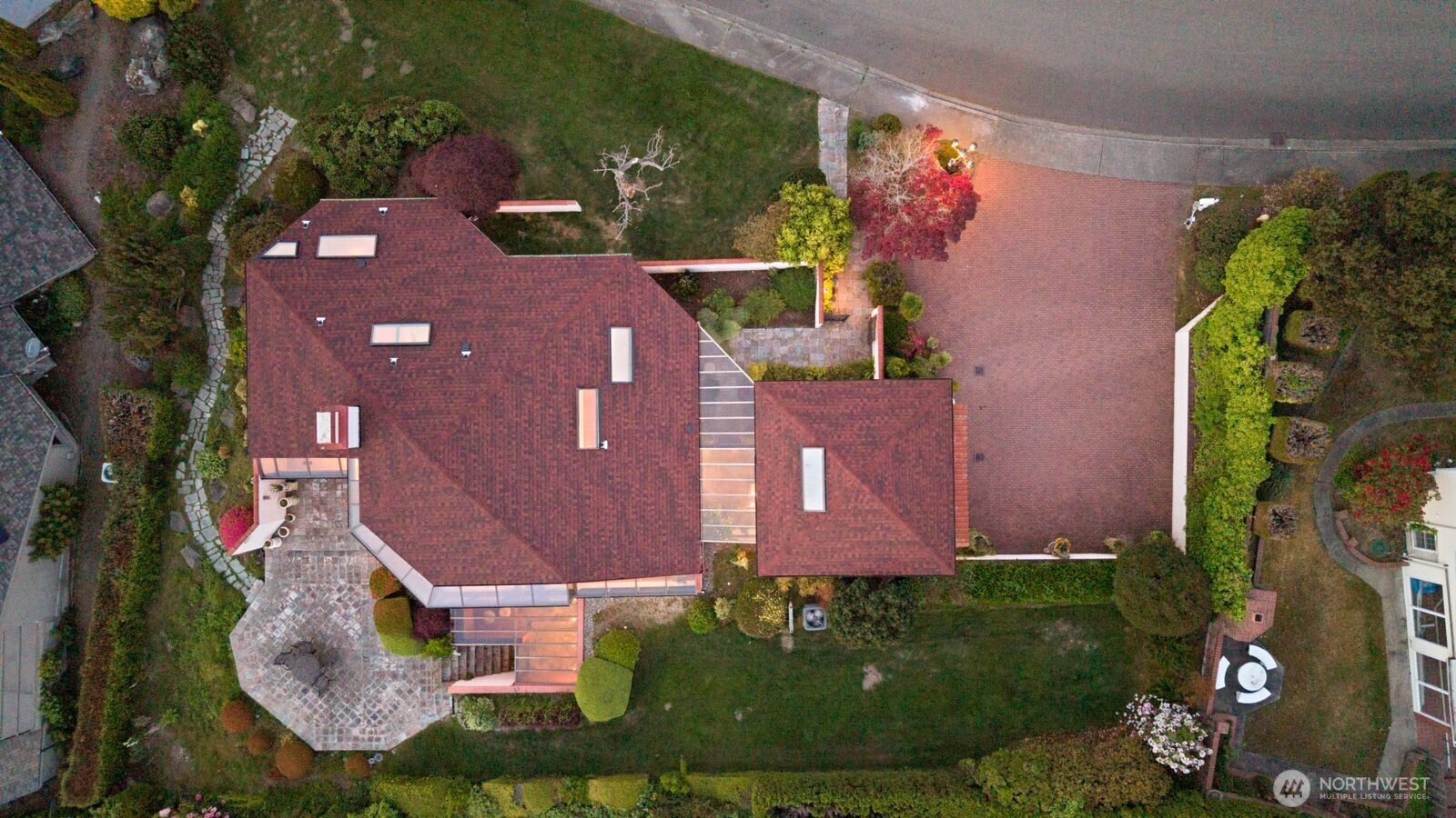 main property photo 39