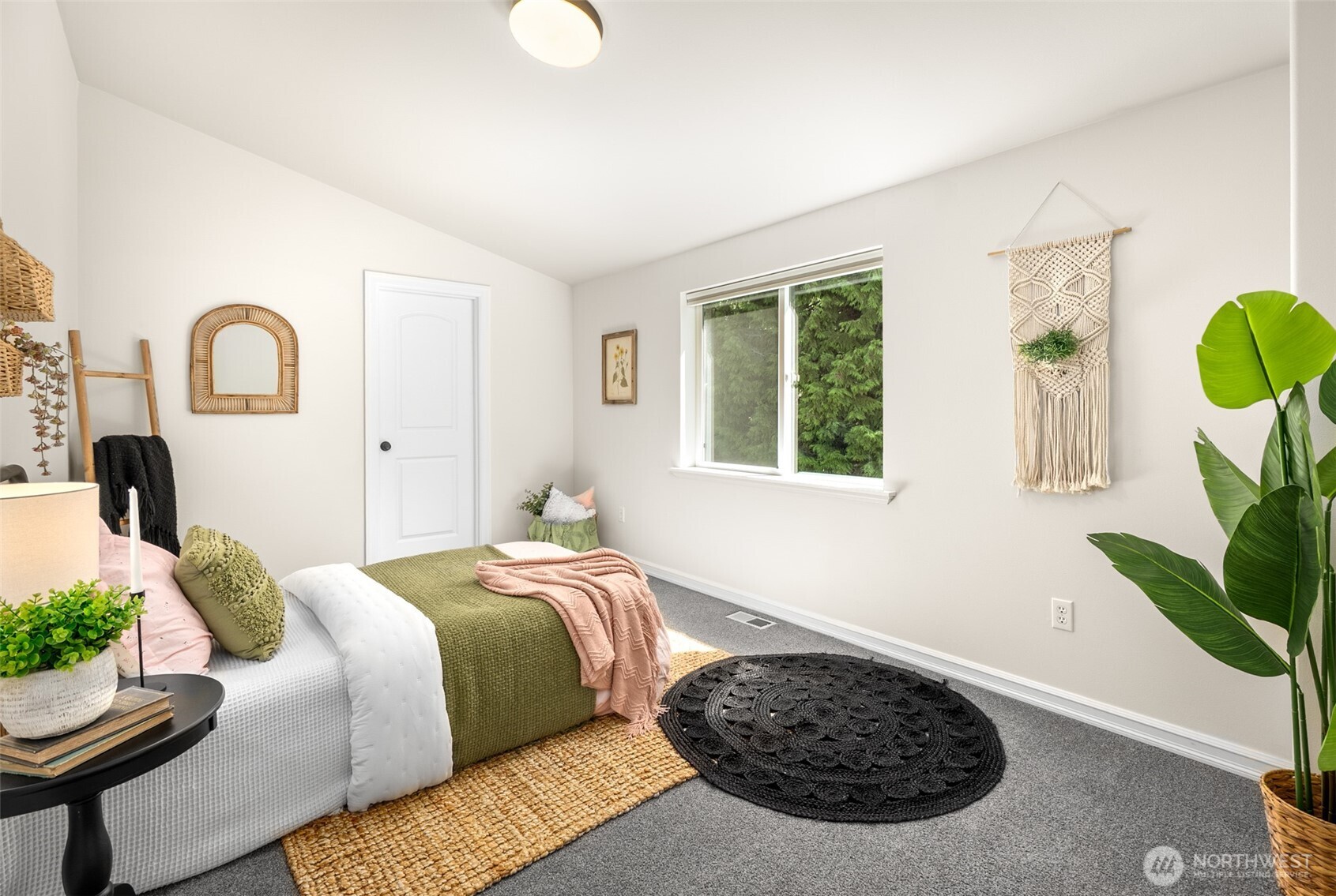 property viewer photo 17