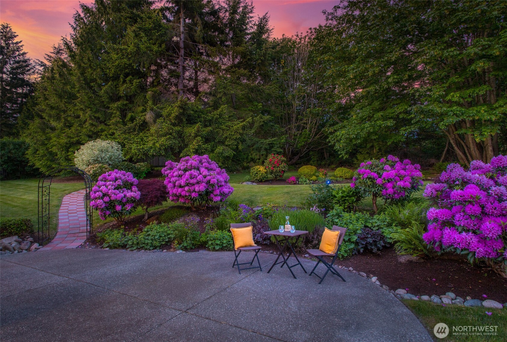 property viewer photo 2