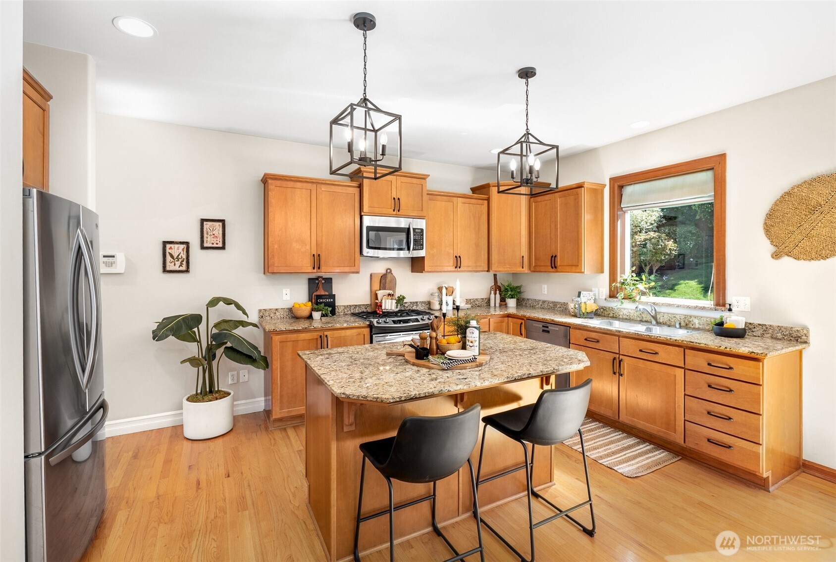 property viewer photo 5