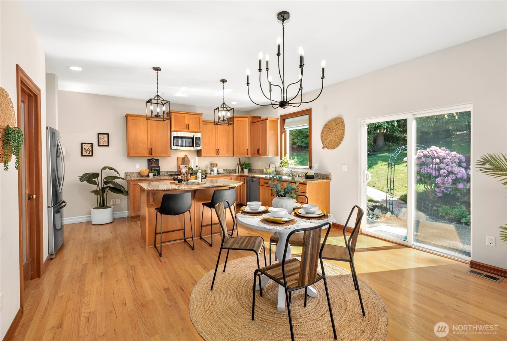property viewer photo 6