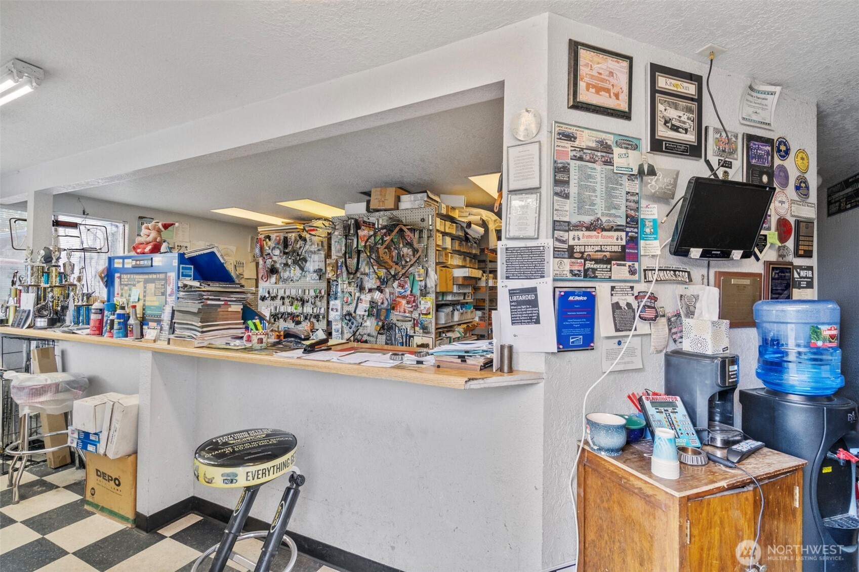 main property photo 13