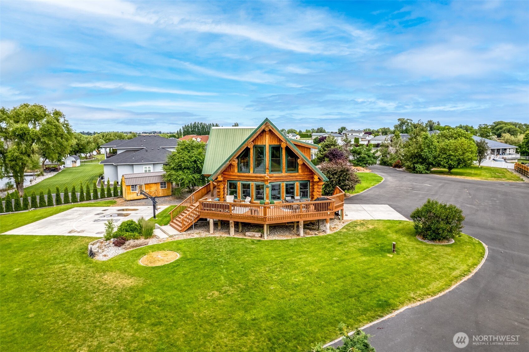 main property photo 28