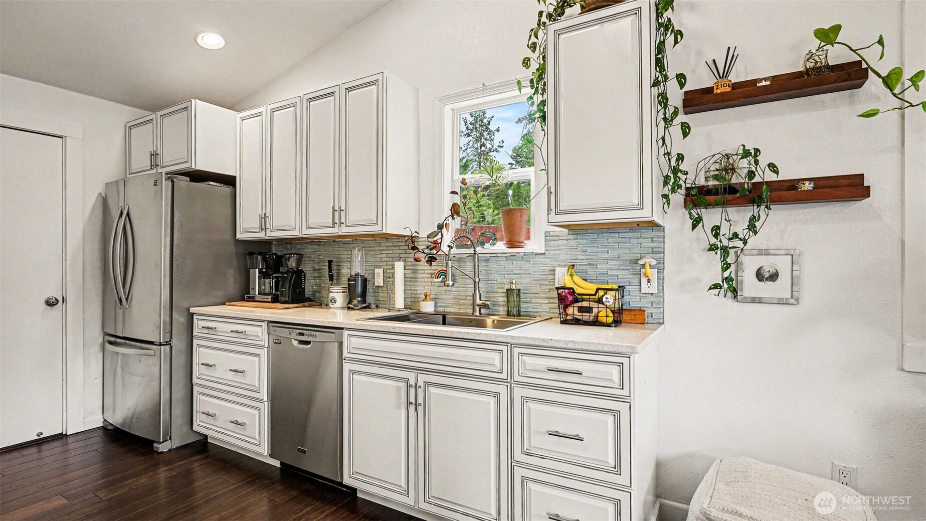 property viewer photo 15