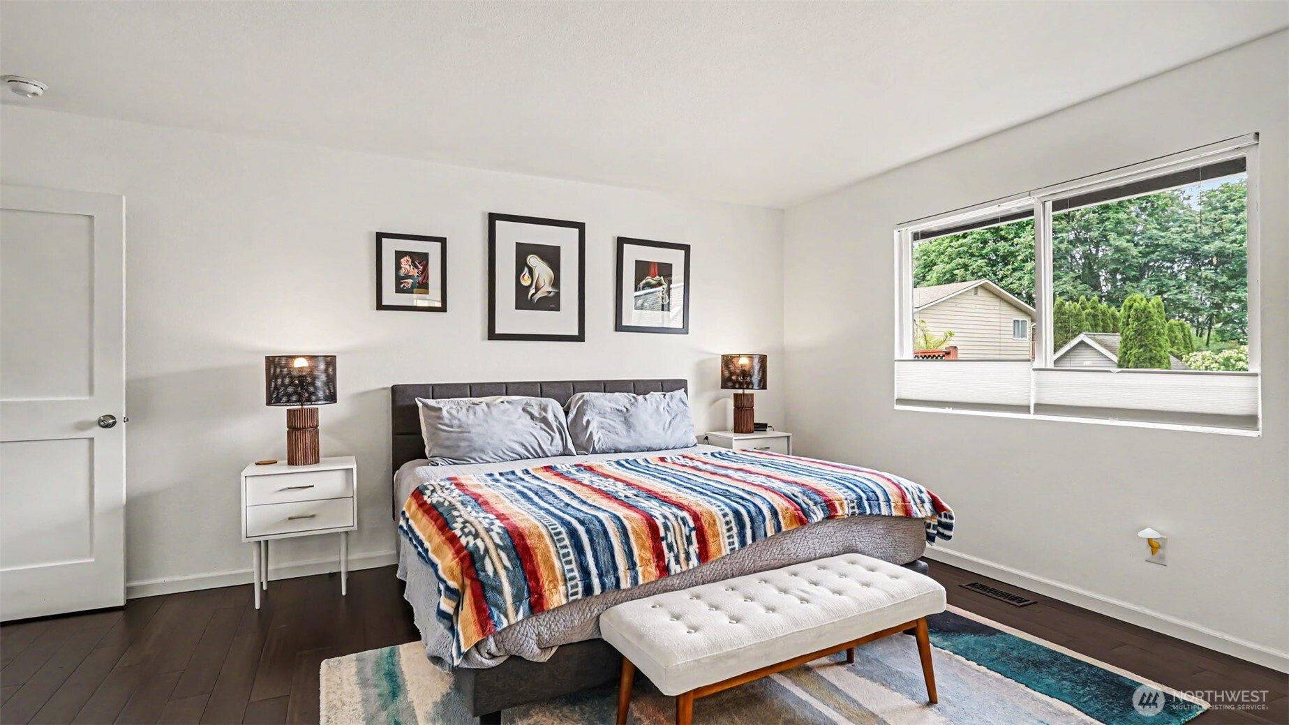 property viewer photo 18
