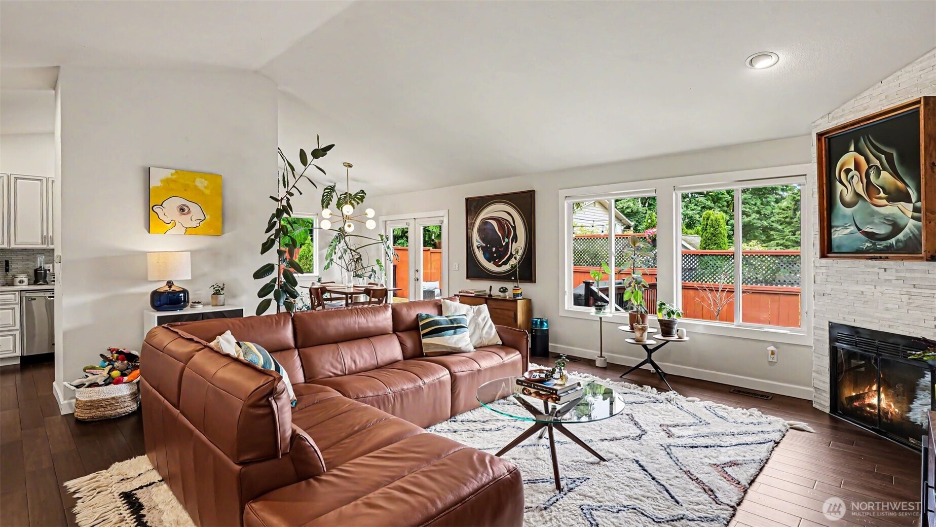 property viewer photo 9