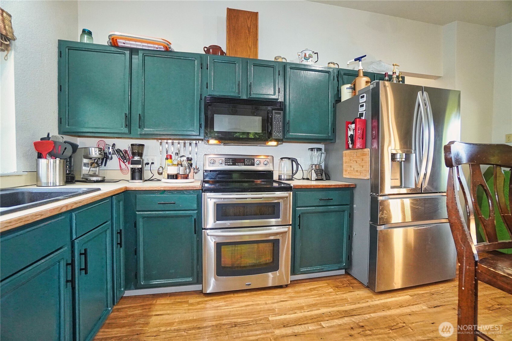 main property photo 7