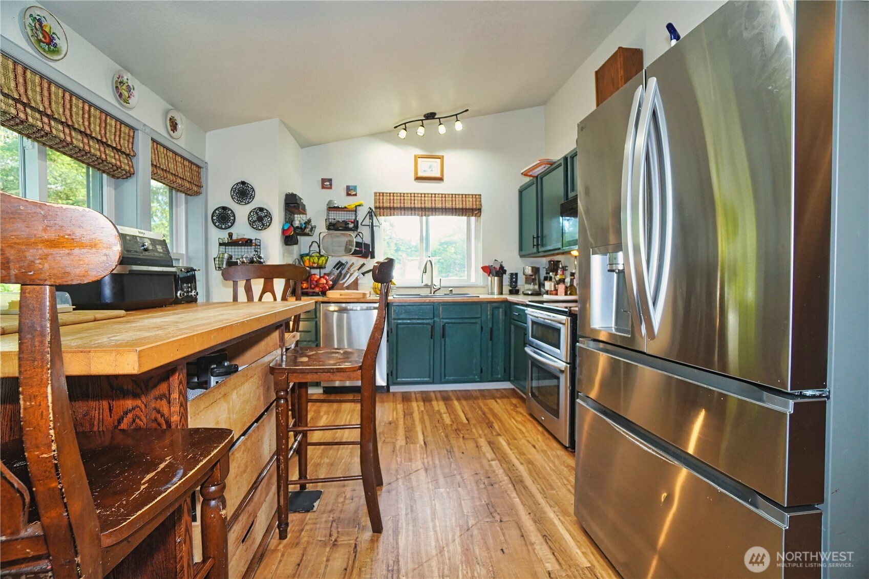 main property photo 8