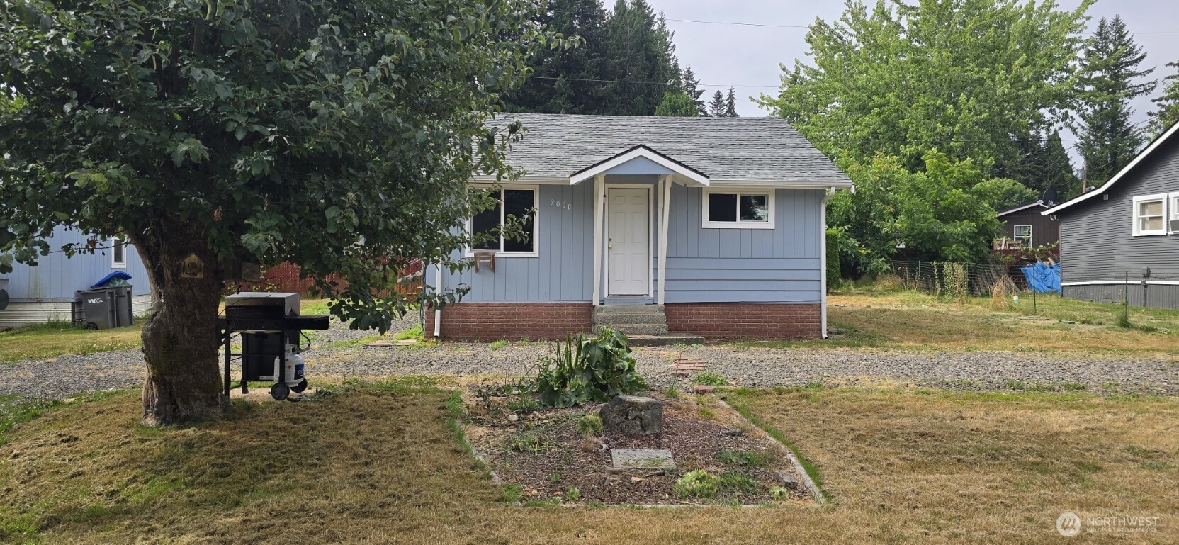 property viewer photo 3