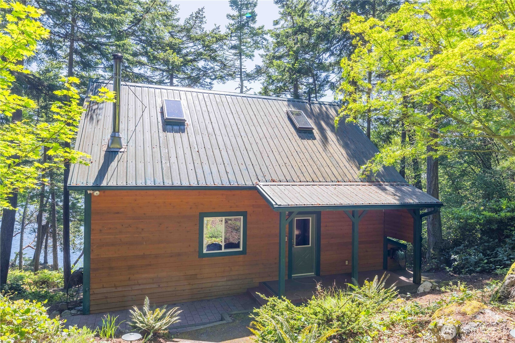 main property photo 23
