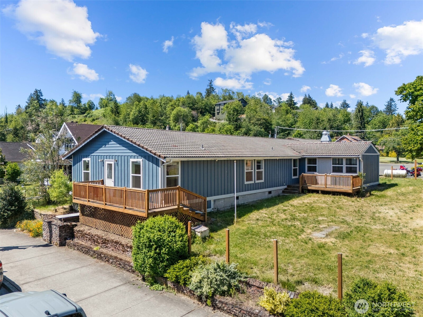 main property photo 0