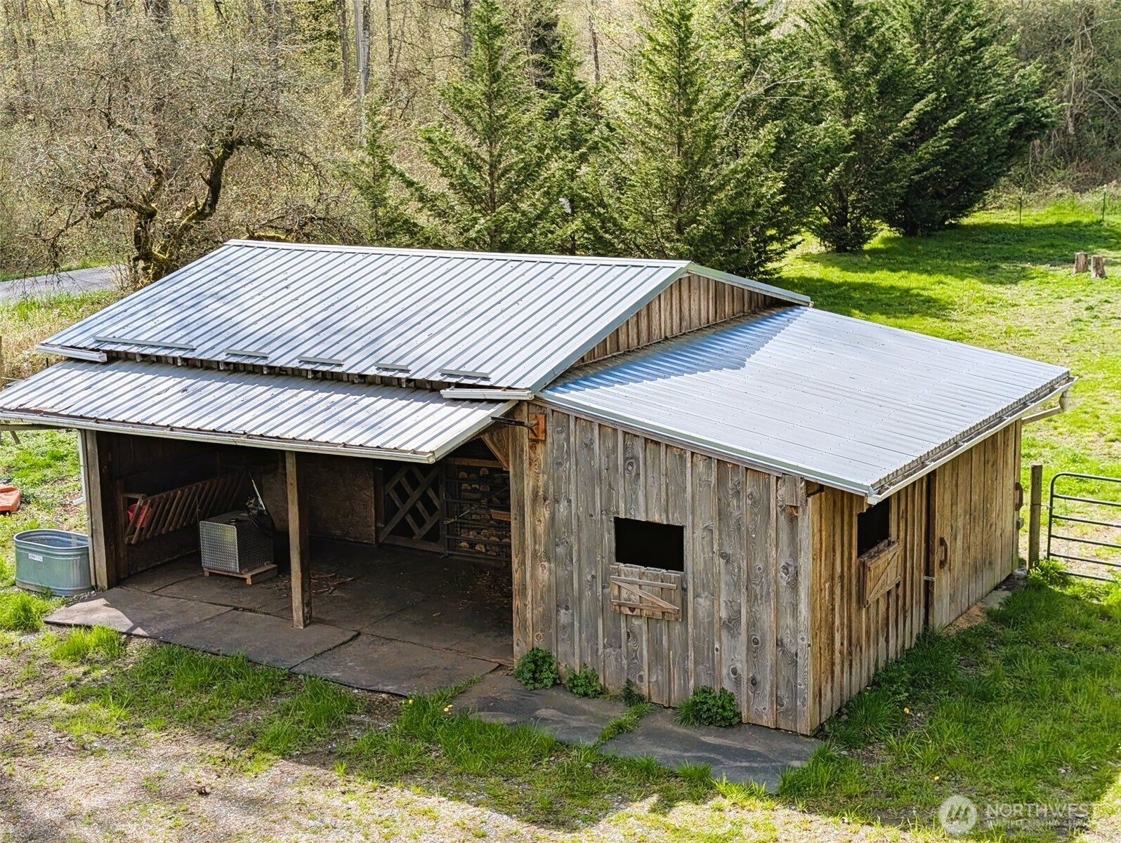 main property photo 37