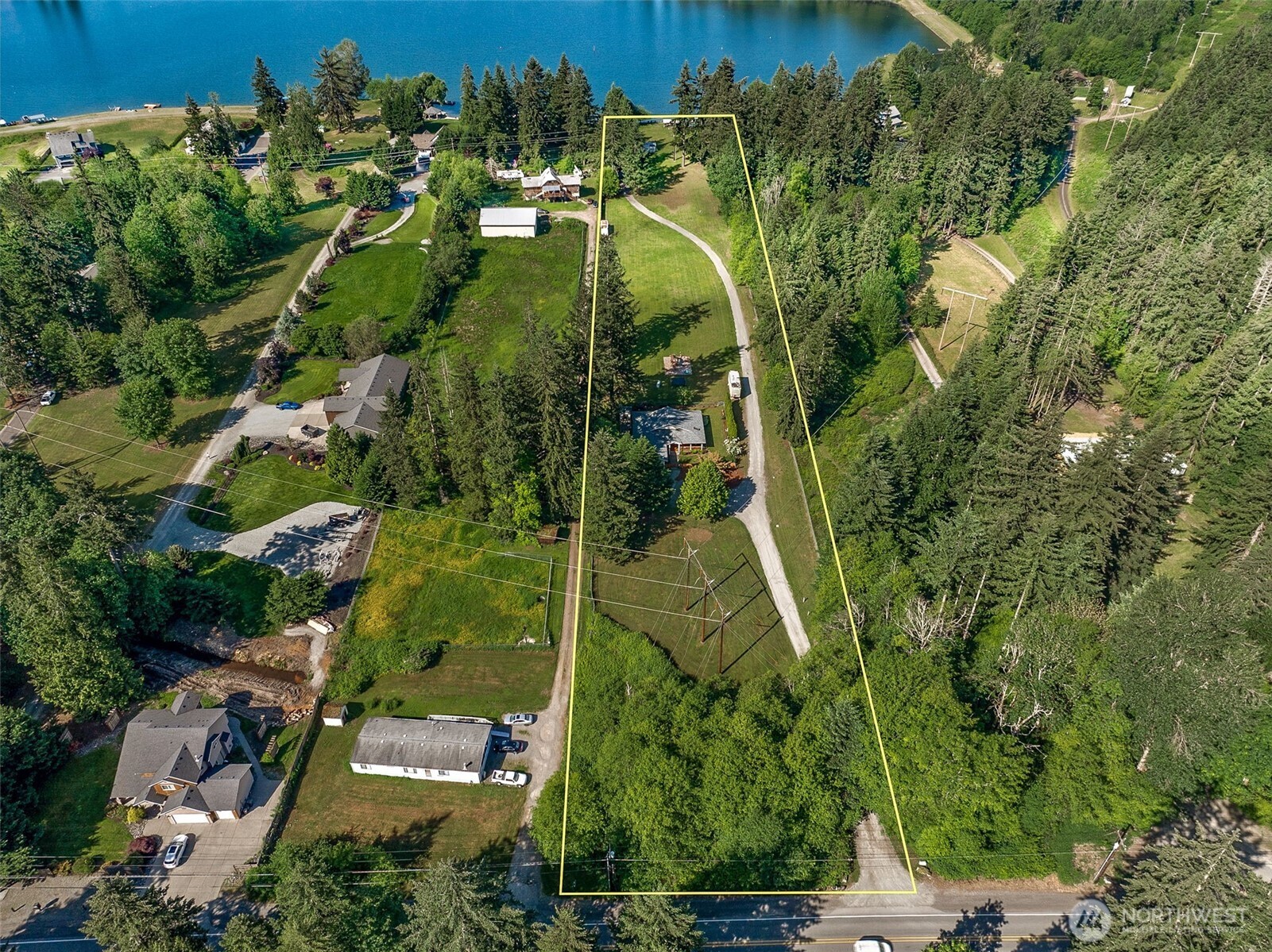 main property photo 33