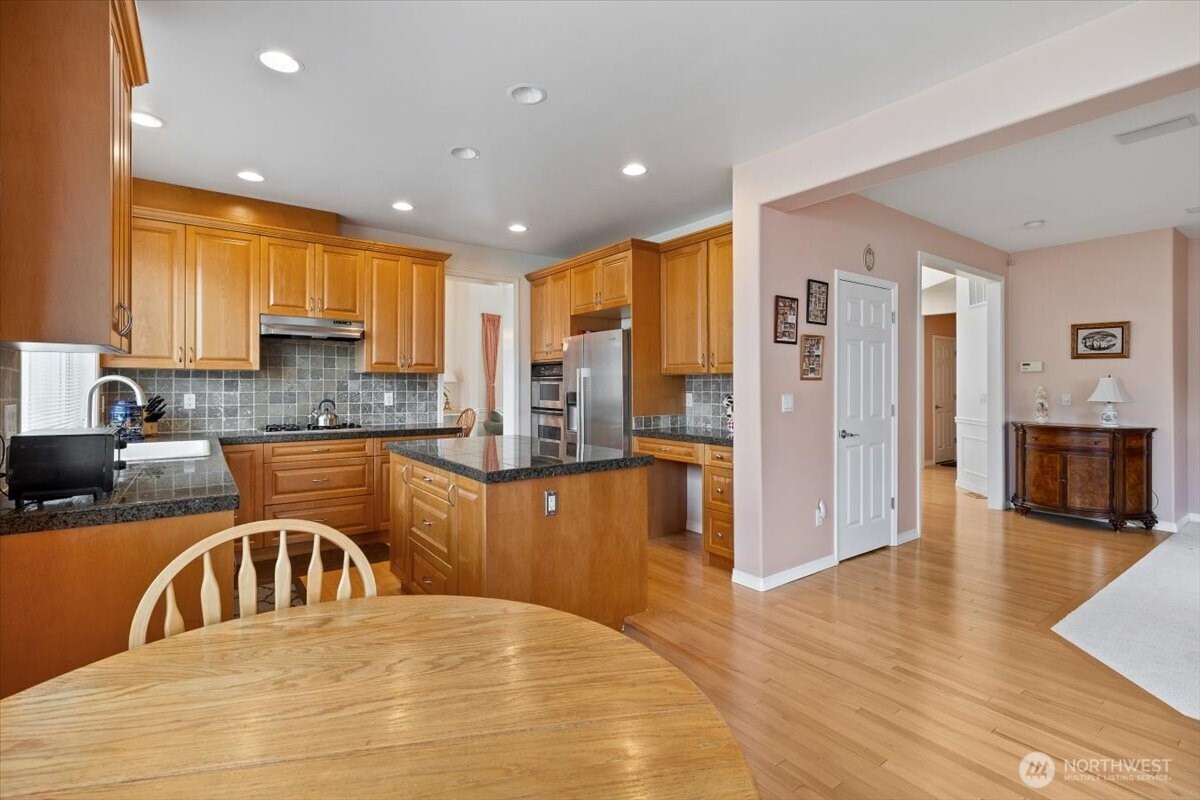 property viewer photo 10