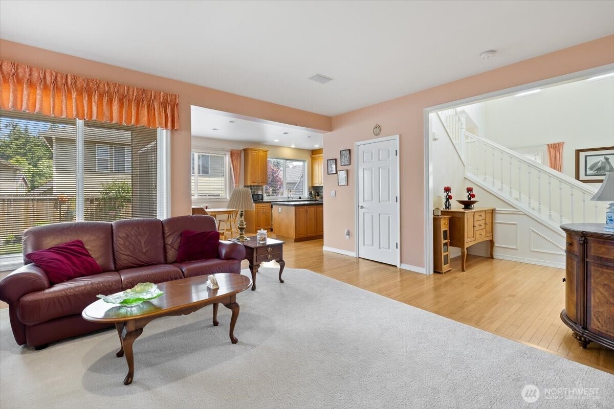 property viewer photo 13
