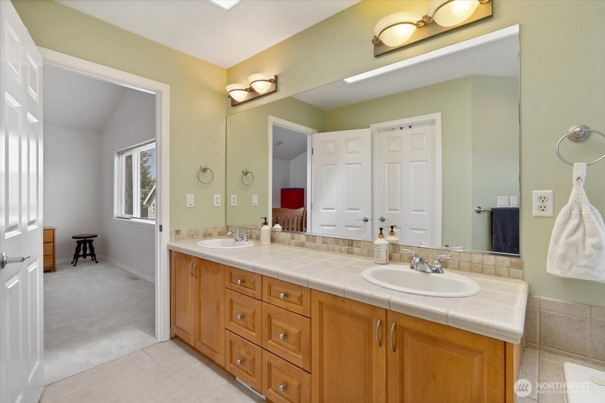 property viewer photo 18