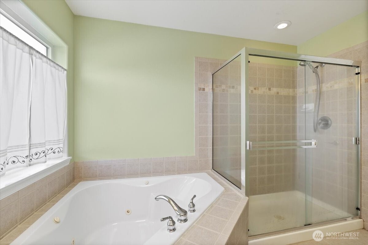 property viewer photo 20