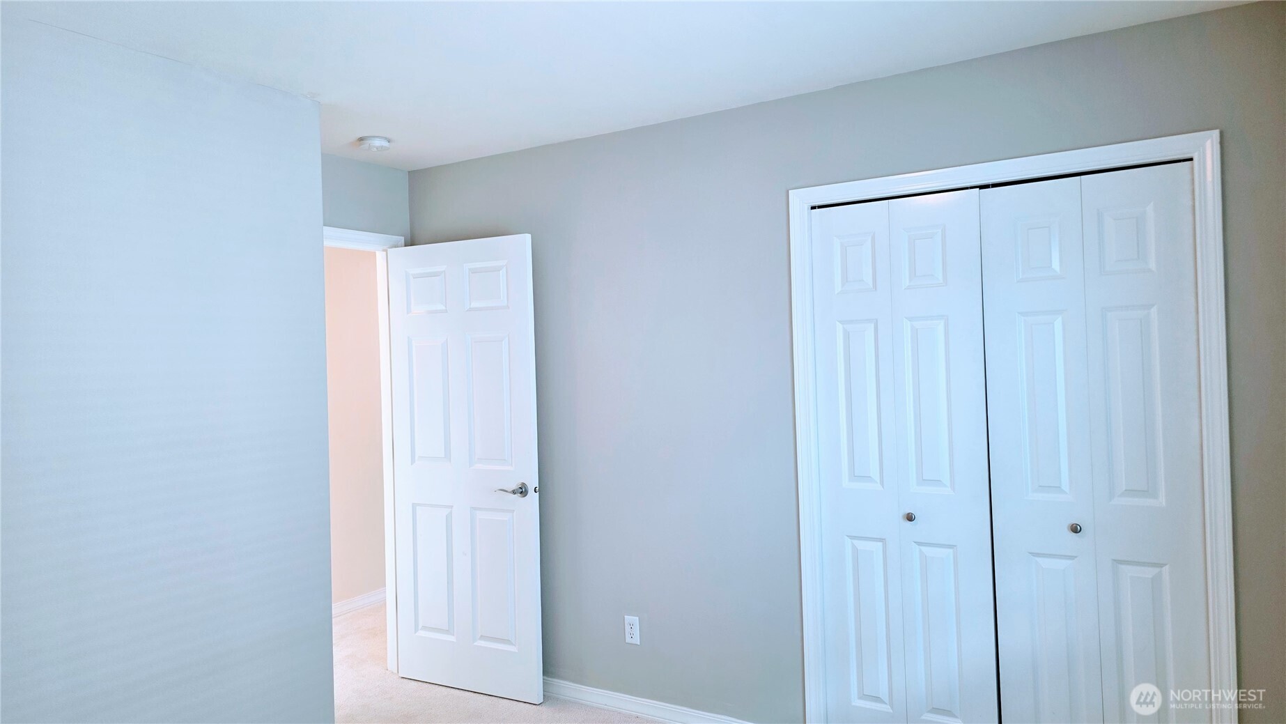 property viewer photo 22