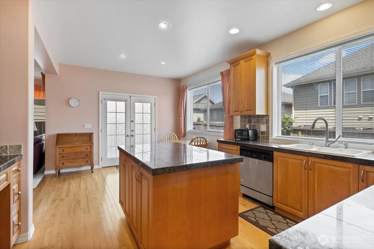 property viewer photo 8