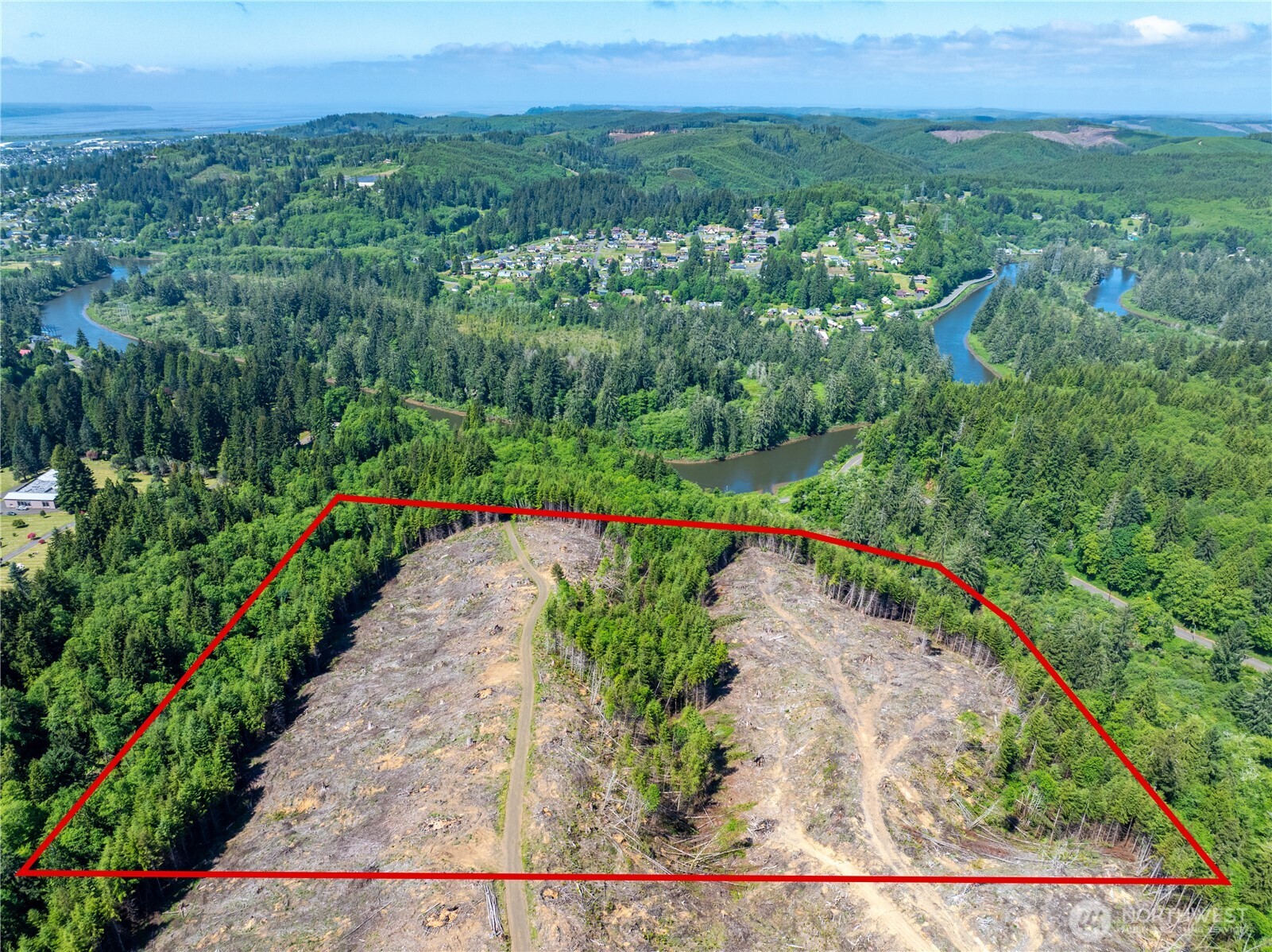 main property photo 8