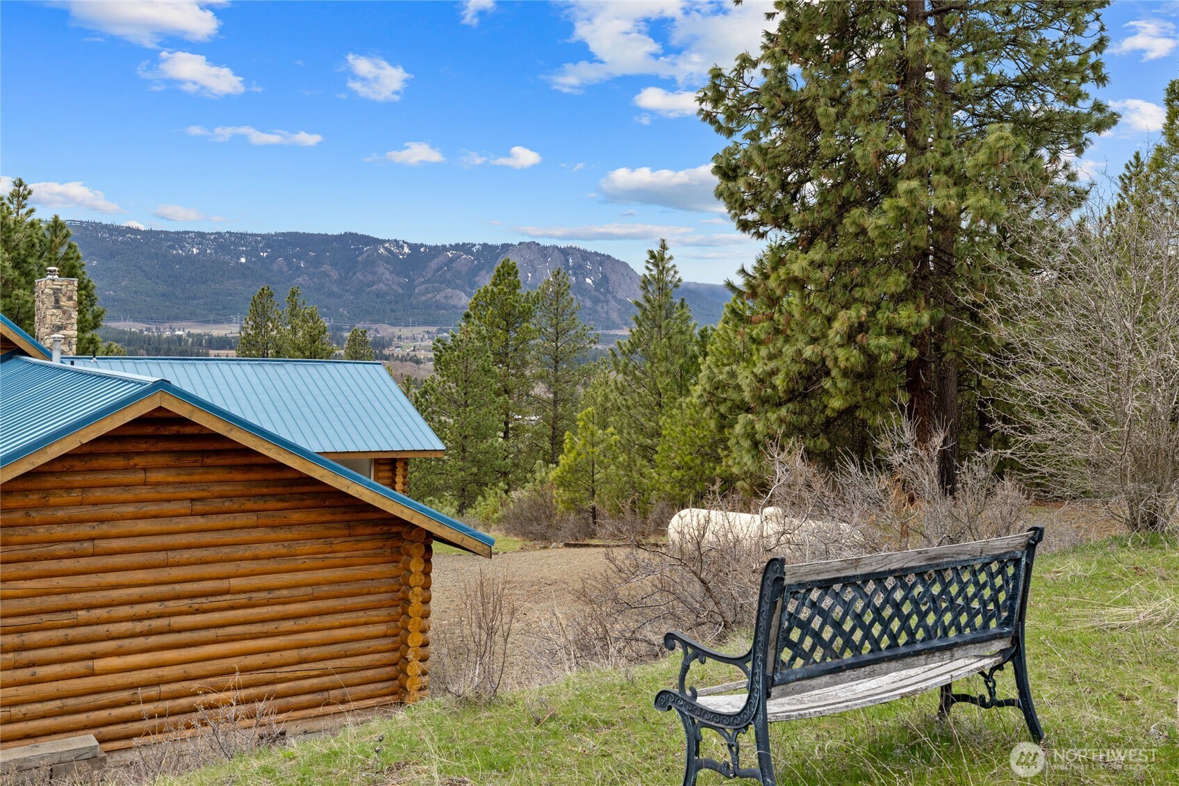 main property photo 31
