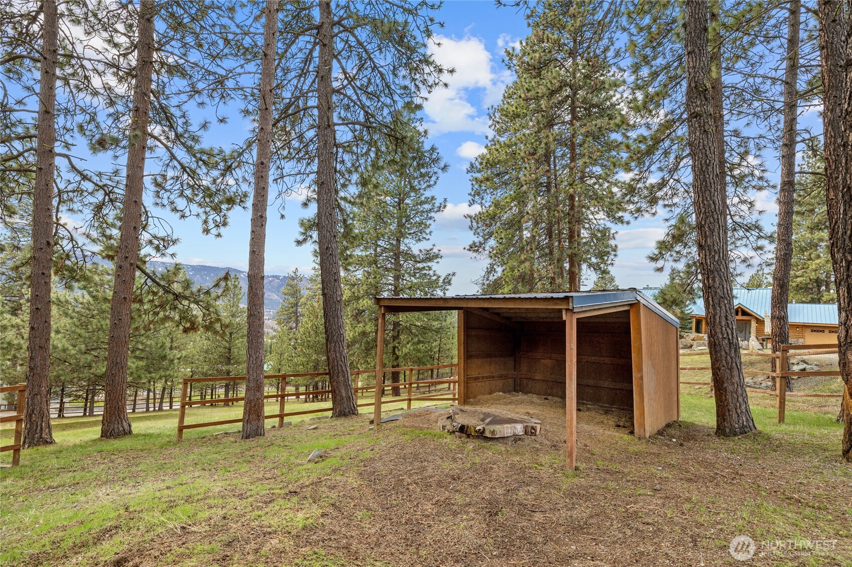 main property photo 35