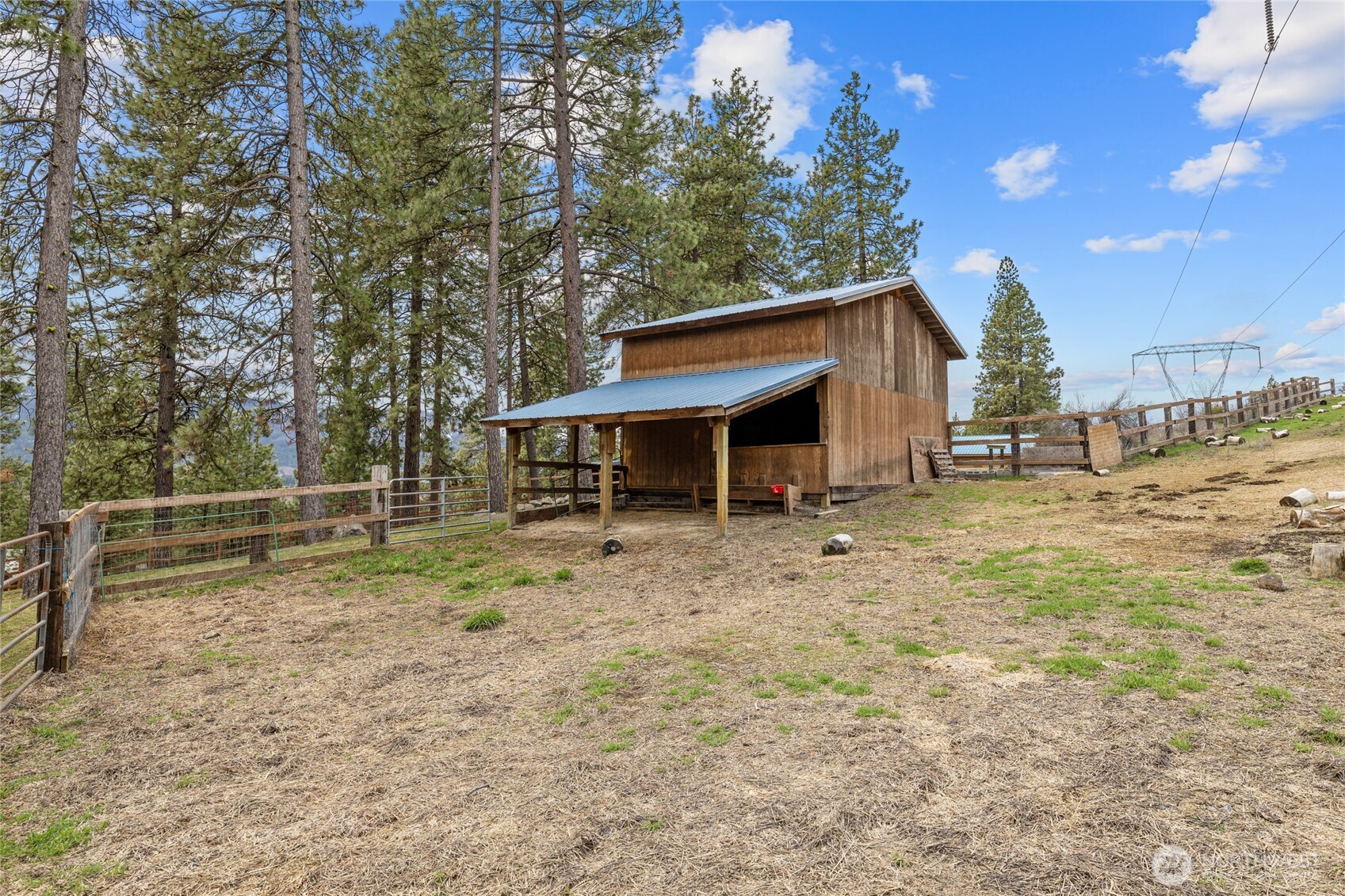 main property photo 36