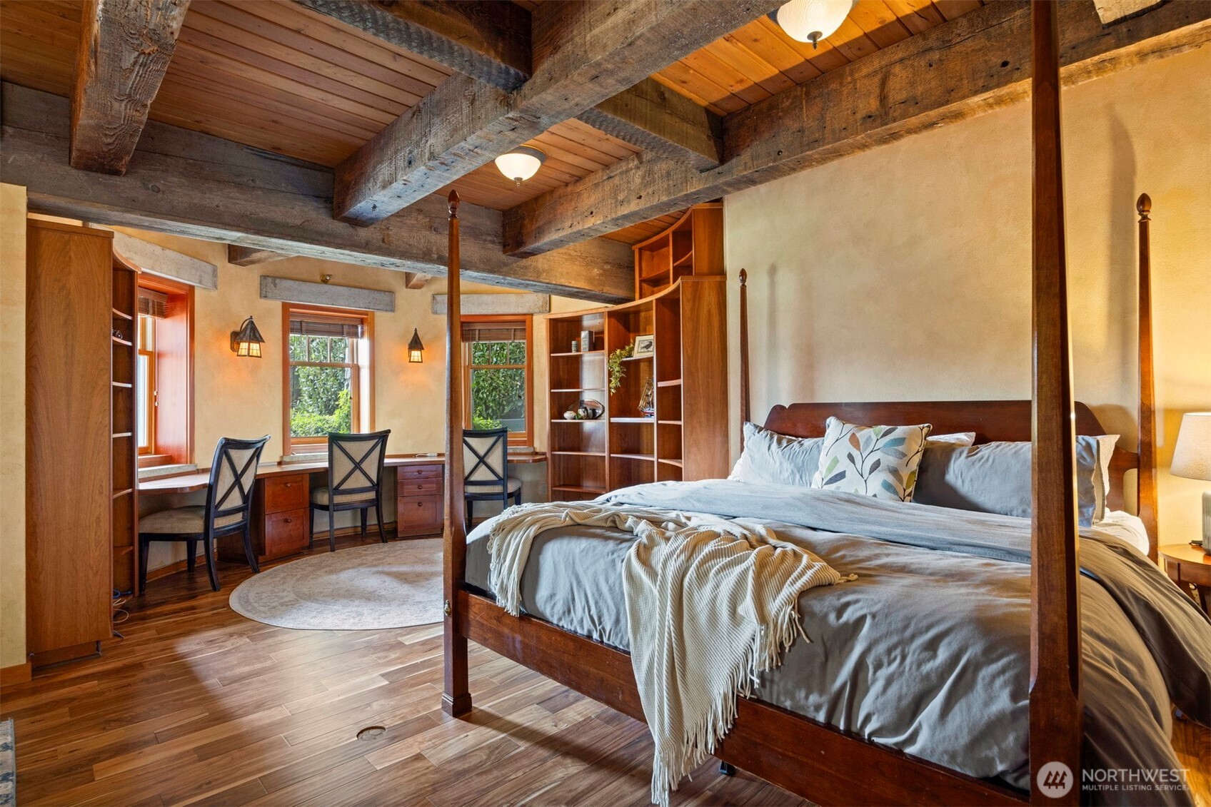 main property photo 30