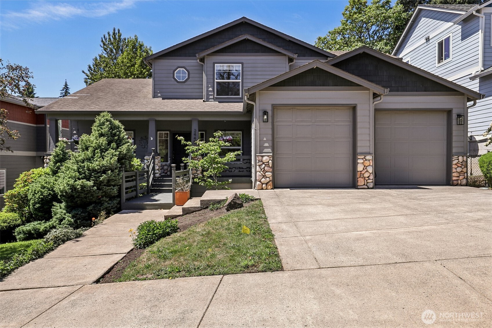main property photo 0